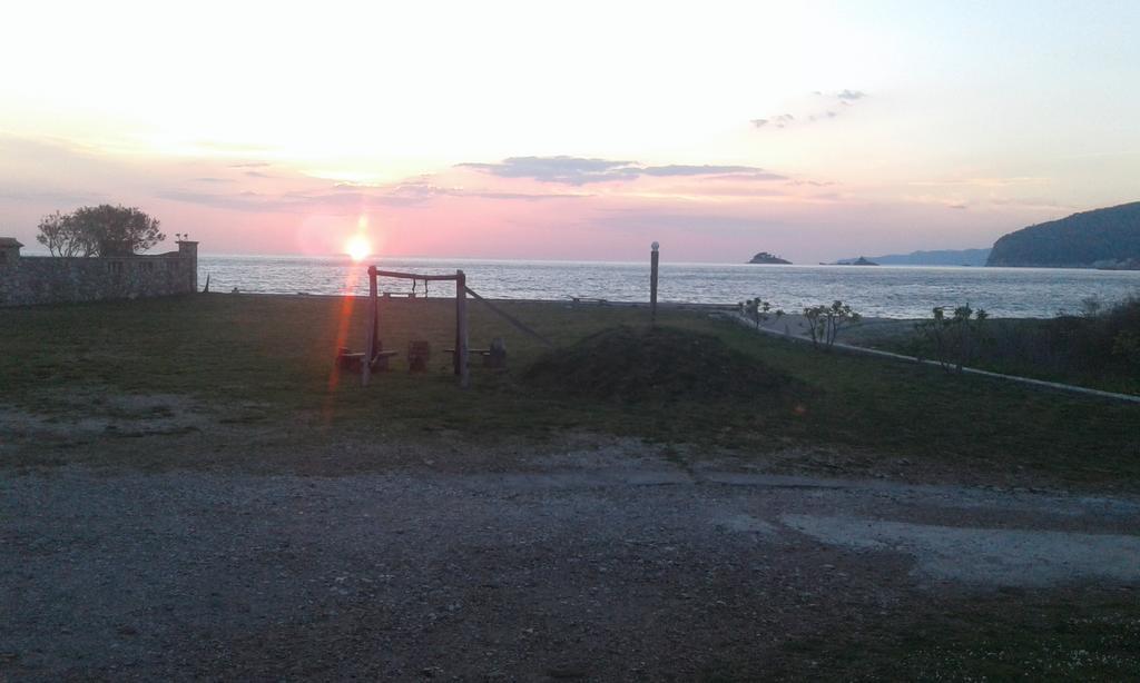 Buljarica Bay Apartments Petrovac Εξωτερικό φωτογραφία